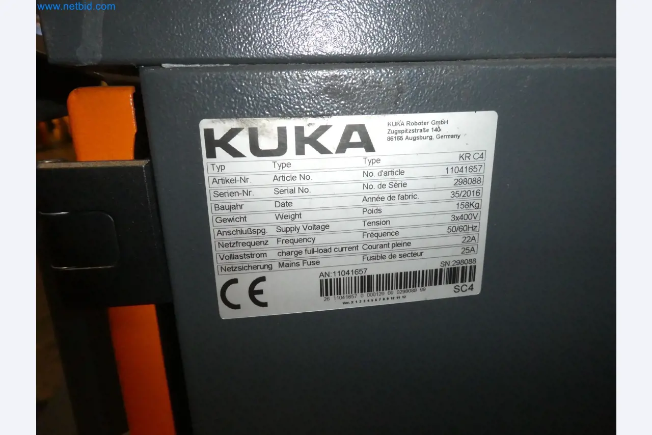 Robots, welding equipment and assembly accessories from the automotive industry-95