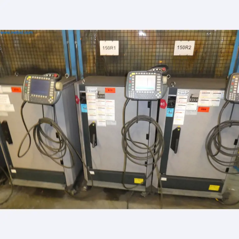 Robots, welding equipment and assembly accessories from the automotive industry-99