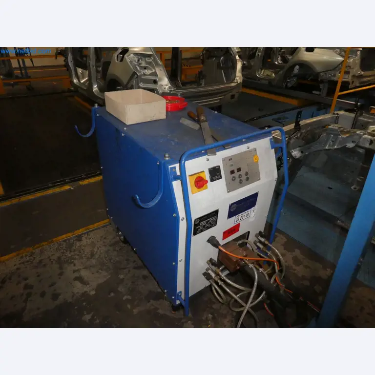 Roboti, varilna oprema in pripomočki za montažo iz avtomobilske industrije-4