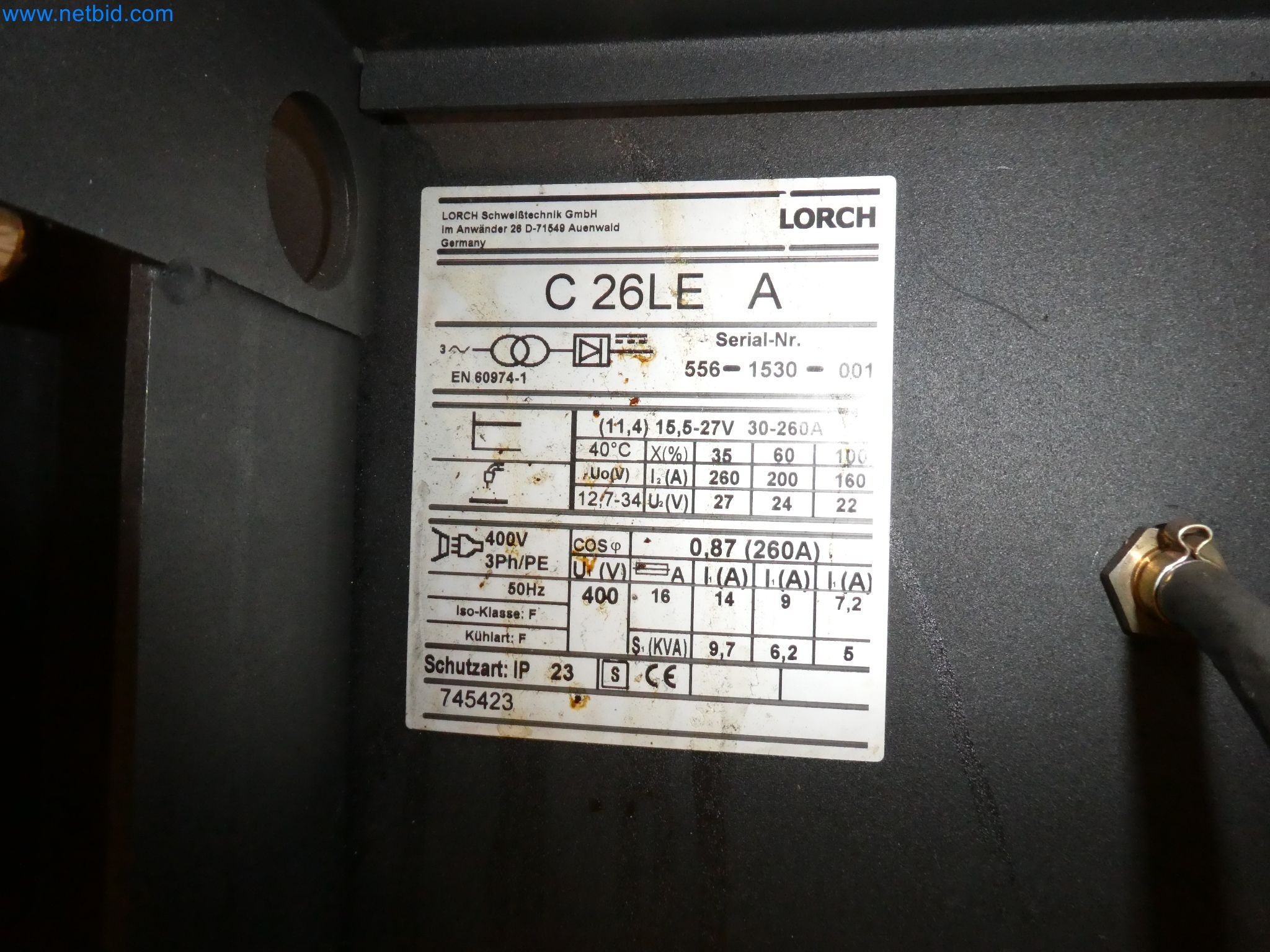 Roboti, varilna oprema in pripomočki za montažo iz avtomobilske industrije-3