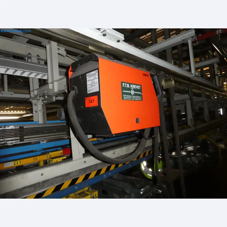 Roboti, varilna oprema in pripomočki za montažo iz avtomobilske industrije-4