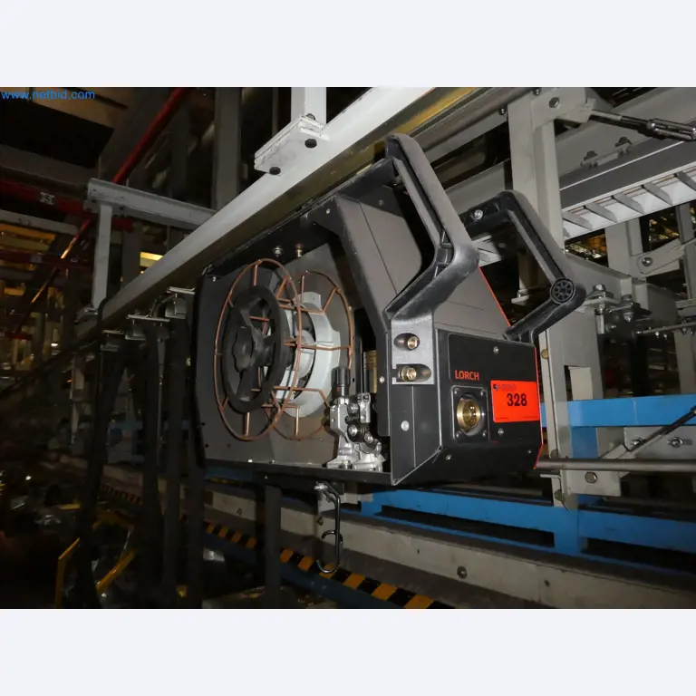 Roboti, varilna oprema in pripomočki za montažo iz avtomobilske industrije-3