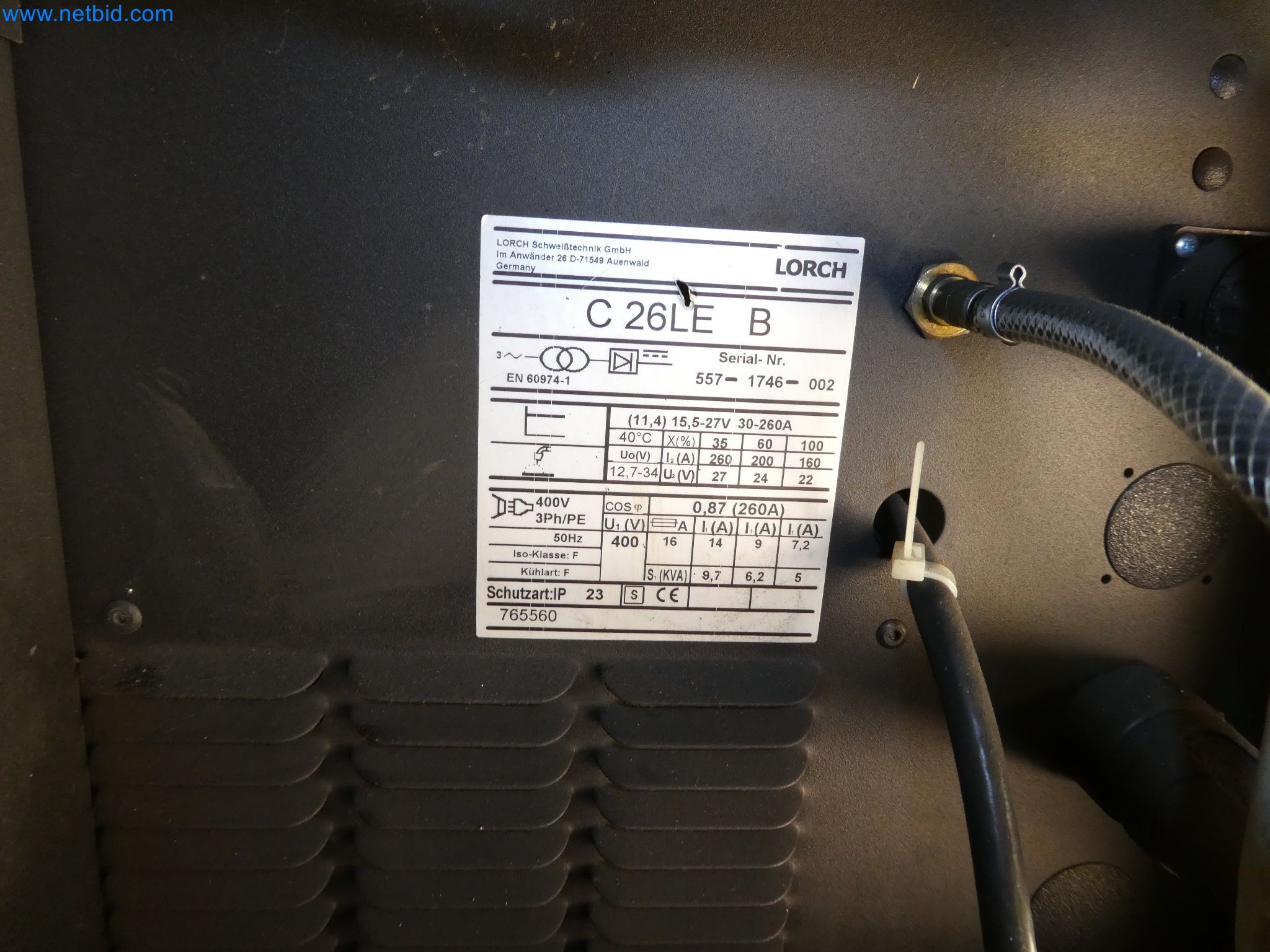 Roboti, varilna oprema in pripomočki za montažo iz avtomobilske industrije-2