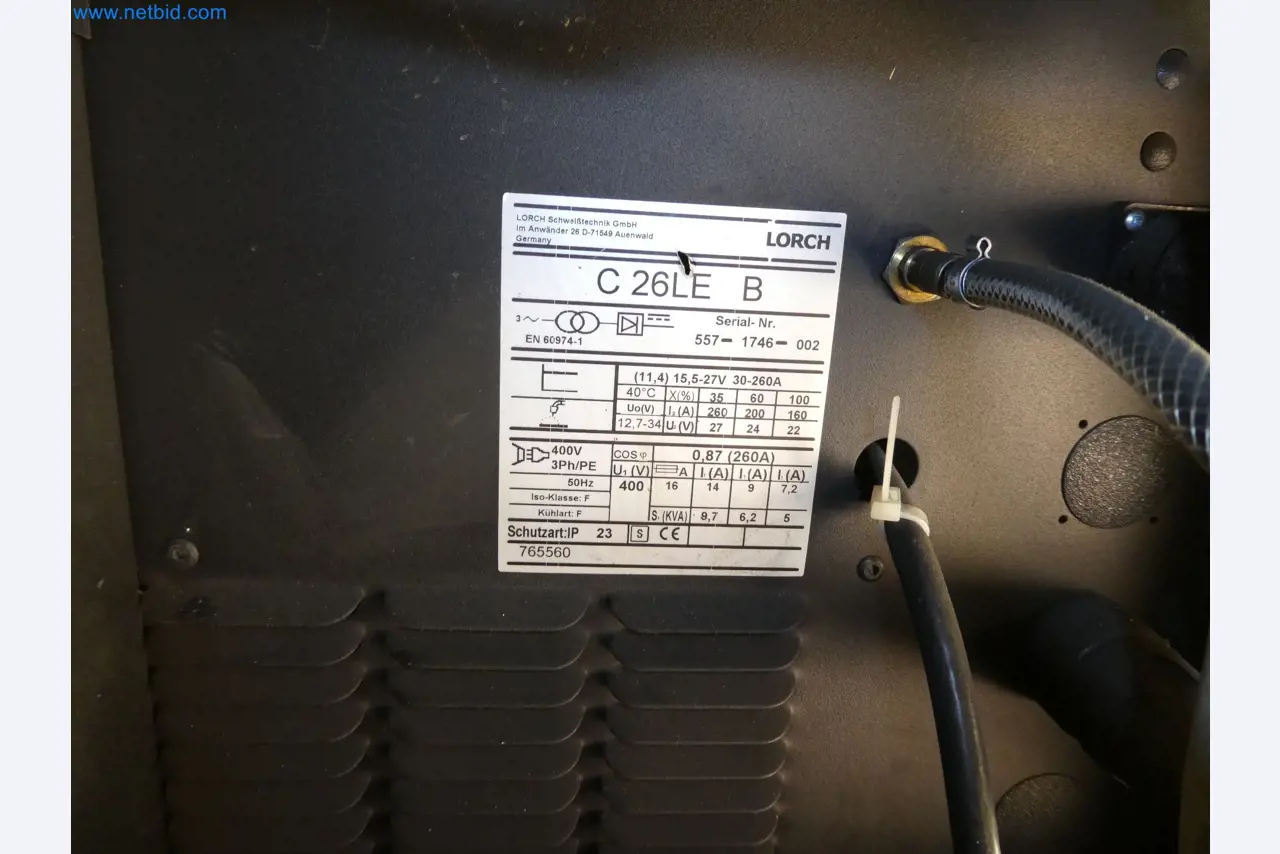 Roboti, varilna oprema in pripomočki za montažo iz avtomobilske industrije-2