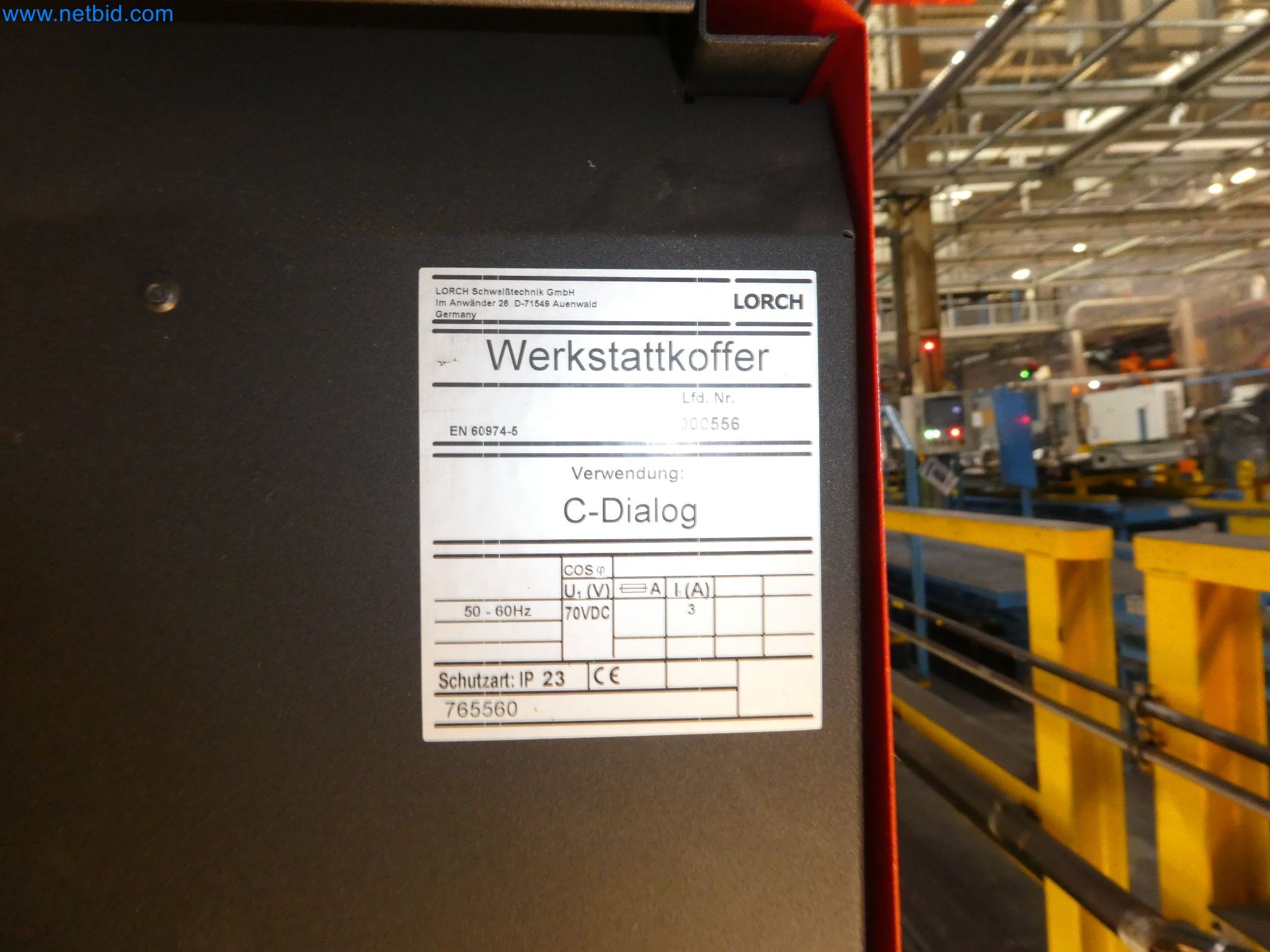 Roboti, varilna oprema in pripomočki za montažo iz avtomobilske industrije-3