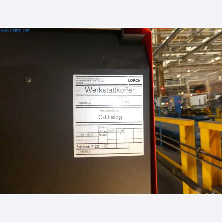 Roboti, varilna oprema in pripomočki za montažo iz avtomobilske industrije-3