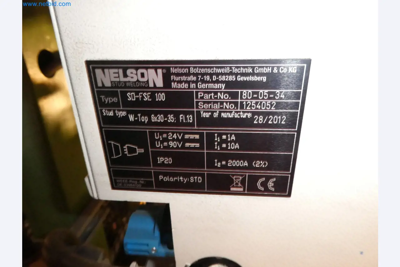 Roboti, varilna oprema in pripomočki za montažo iz avtomobilske industrije-3