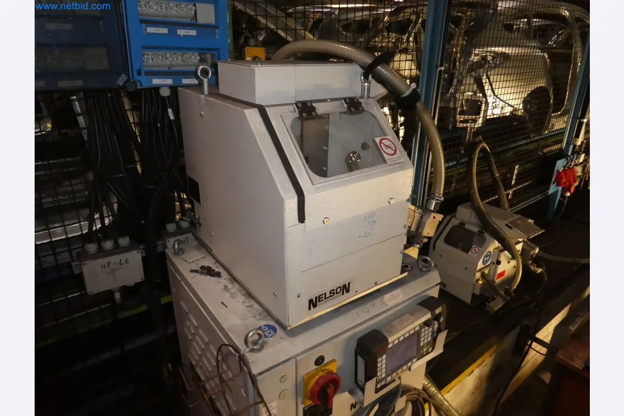 Roboti, varilna oprema in pripomočki za montažo iz avtomobilske industrije-6