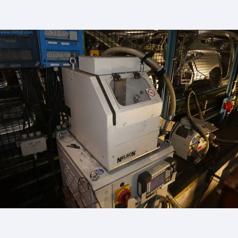 Roboti, varilna oprema in pripomočki za montažo iz avtomobilske industrije-6