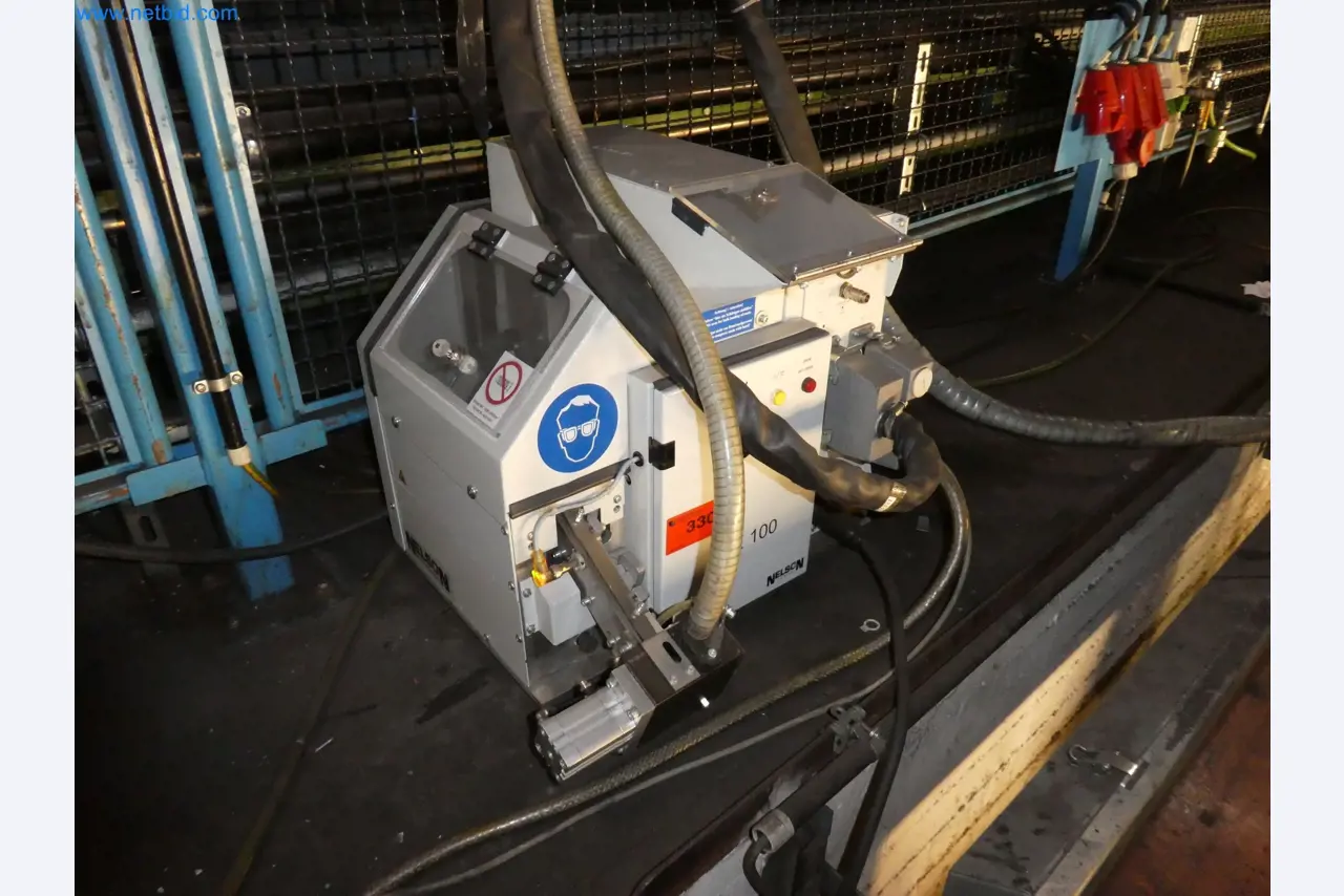 Roboti, varilna oprema in pripomočki za montažo iz avtomobilske industrije-7