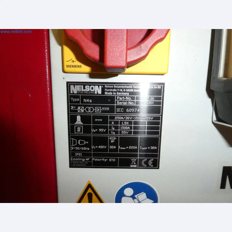 Roboti, varilna oprema in pripomočki za montažo iz avtomobilske industrije-2