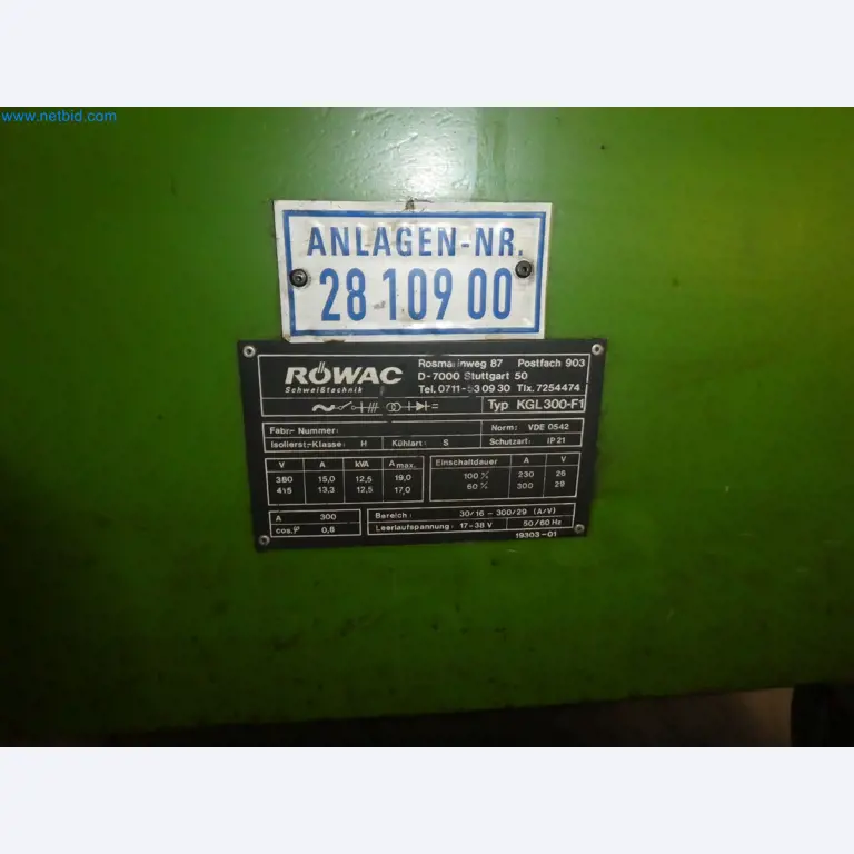 Robôs, equipamento de soldadura e acessórios de montagem da indústria automóvel-1