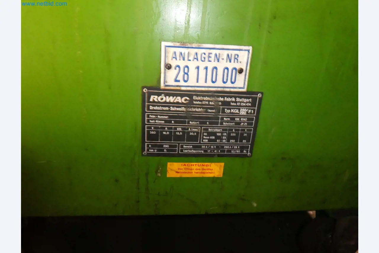 Robots, welding equipment and assembly accessories from the automotive industry-1