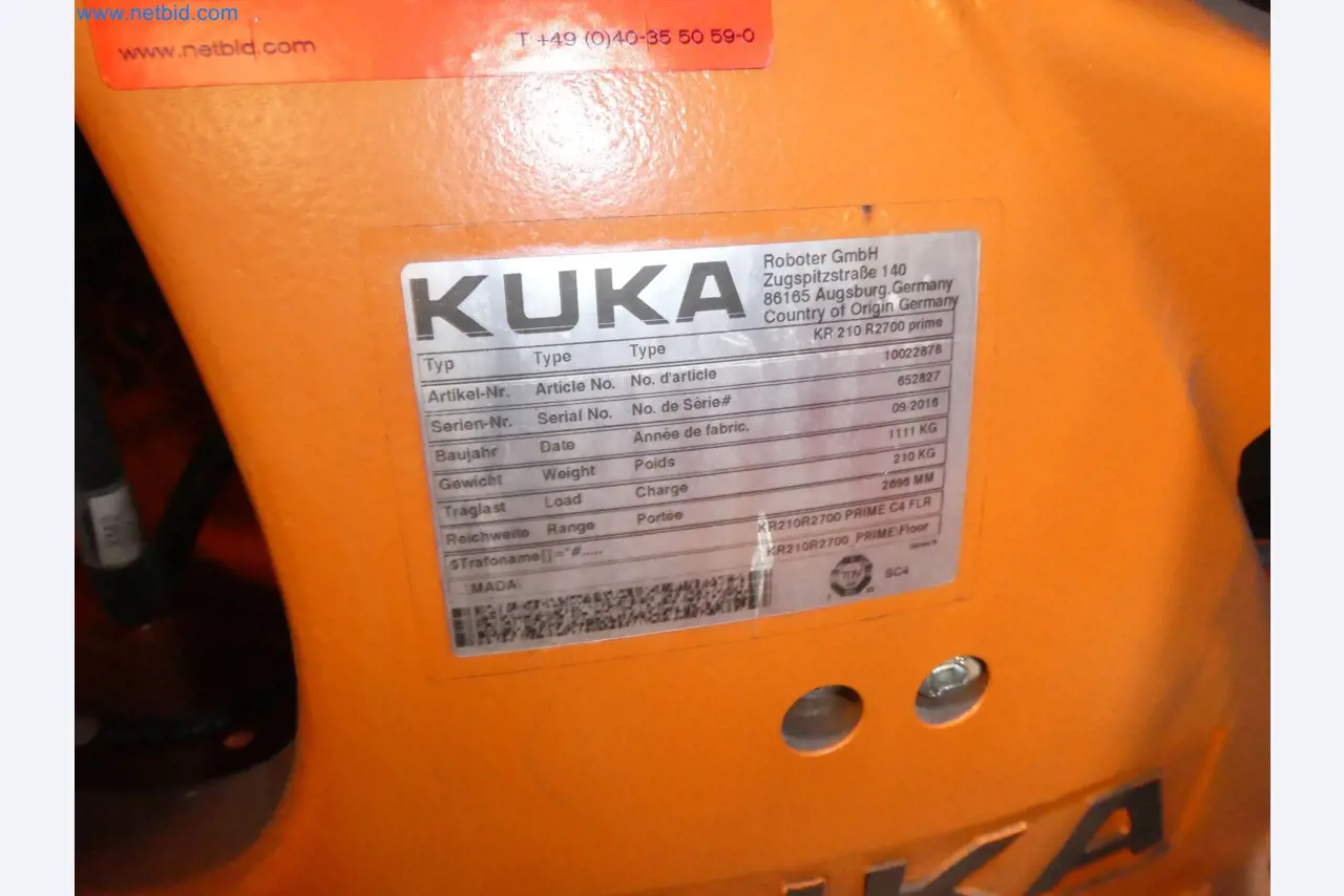 Robots, welding equipment and assembly accessories from the automotive industry-101