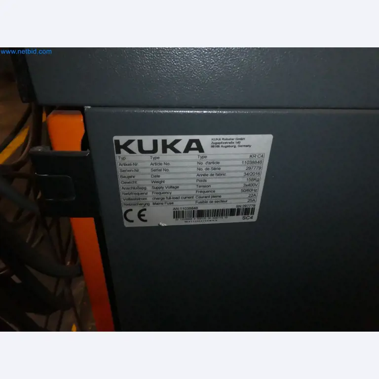 Robots, welding equipment and assembly accessories from the automotive industry-102