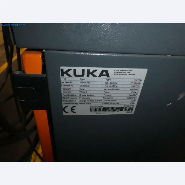 Robots, welding equipment and assembly accessories from the automotive industry-105