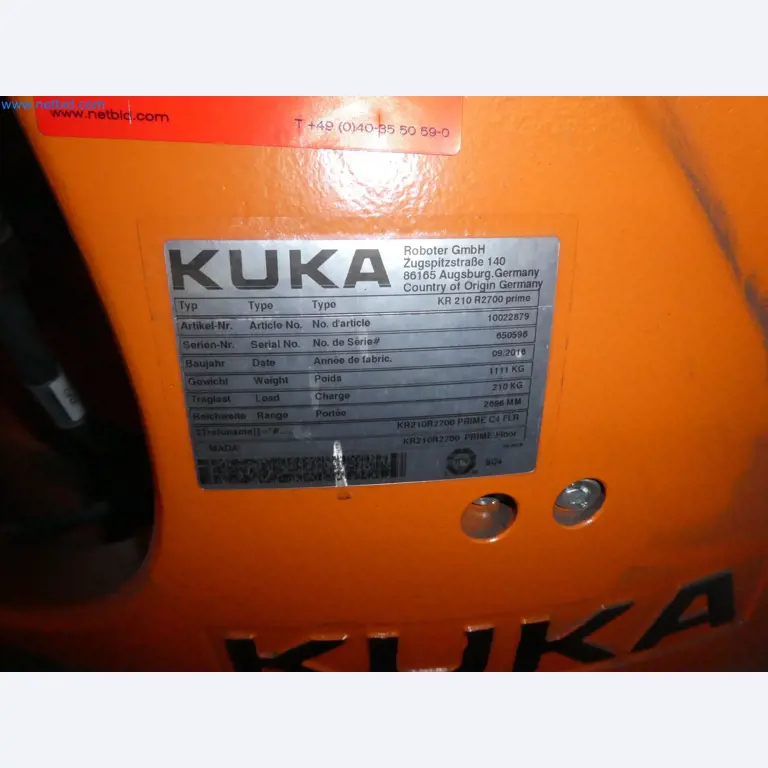 Robots, welding equipment and assembly accessories from the automotive industry-113