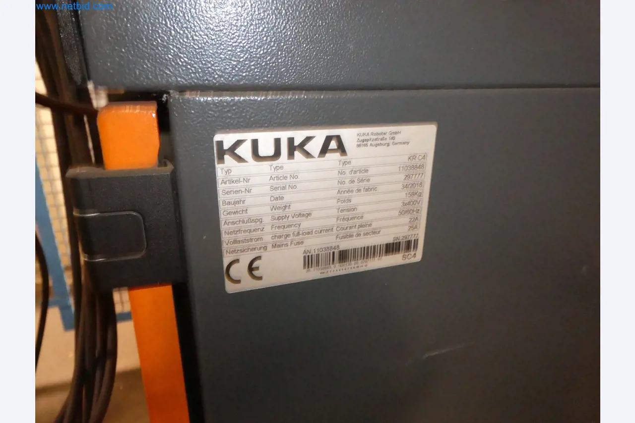 Robots, welding equipment and assembly accessories from the automotive industry-116