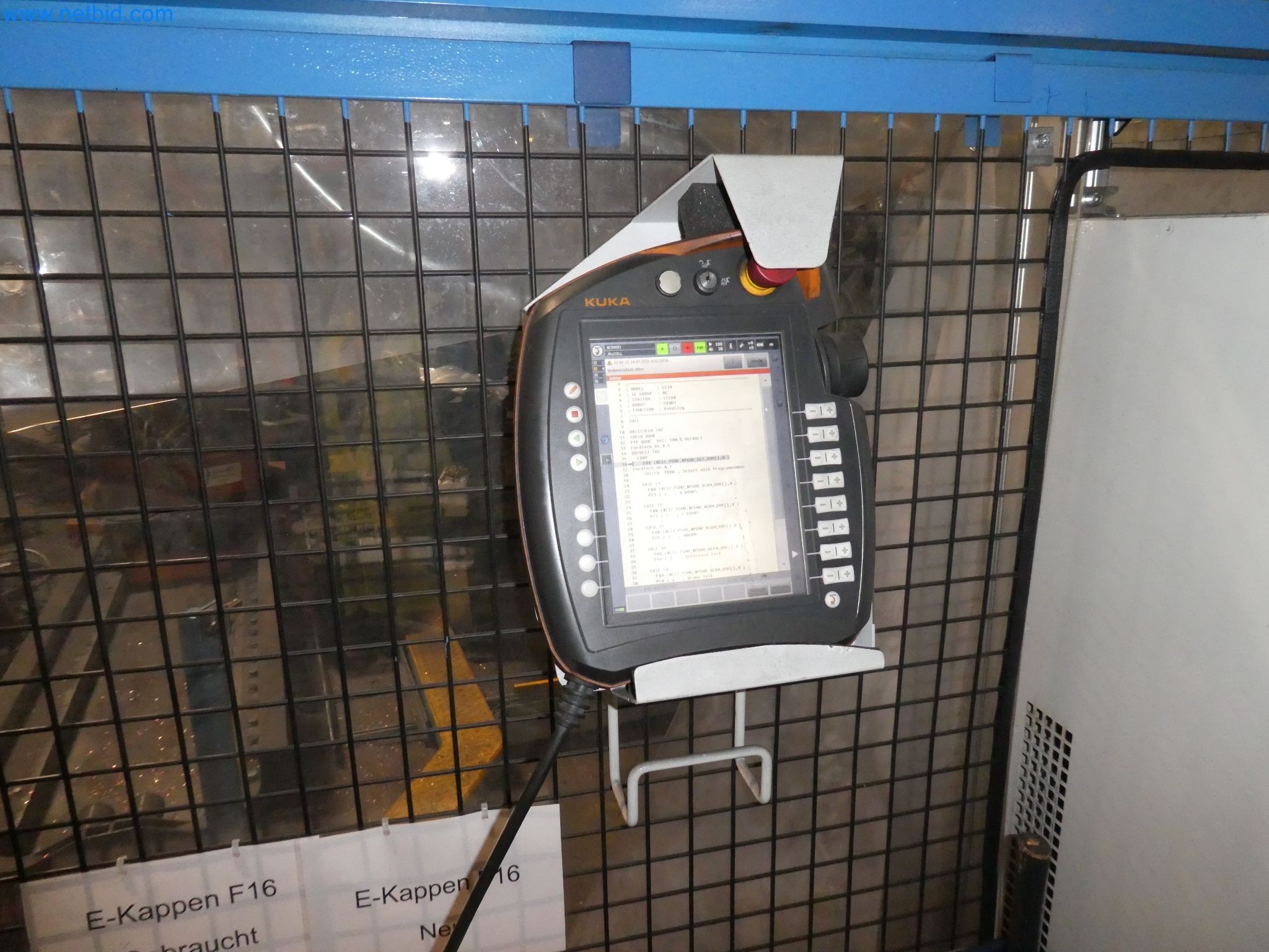 Robots, welding equipment and assembly accessories from the automotive industry-117