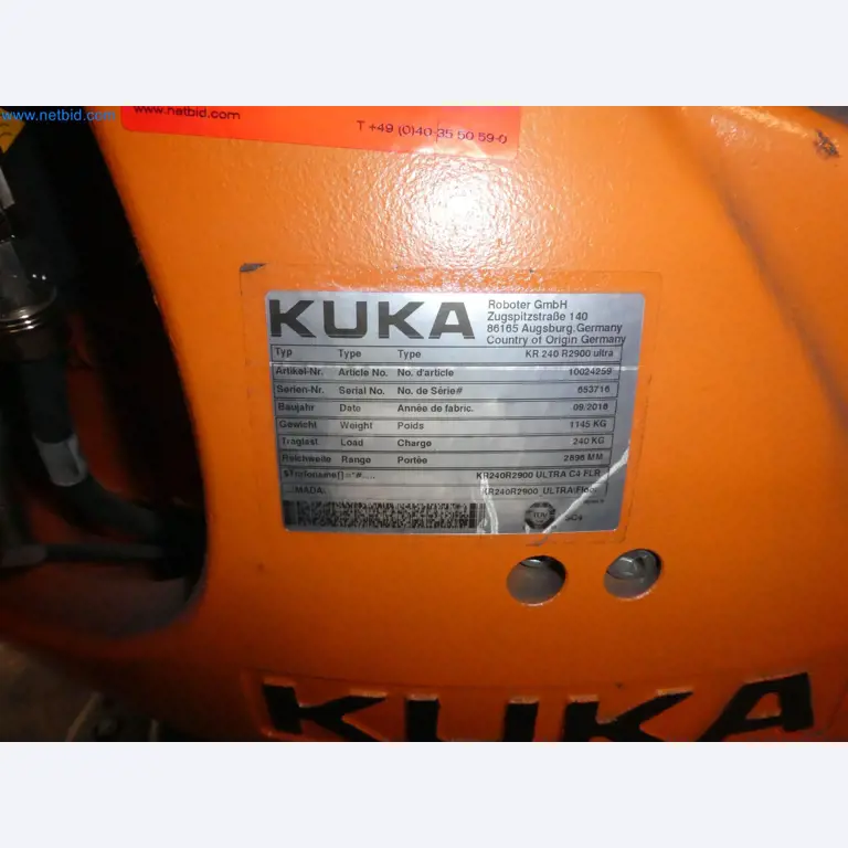 Robots, welding equipment and assembly accessories from the automotive industry-118