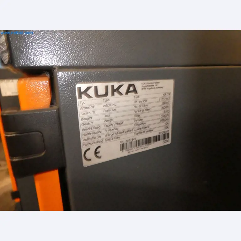 Robots, welding equipment and assembly accessories from the automotive industry-126