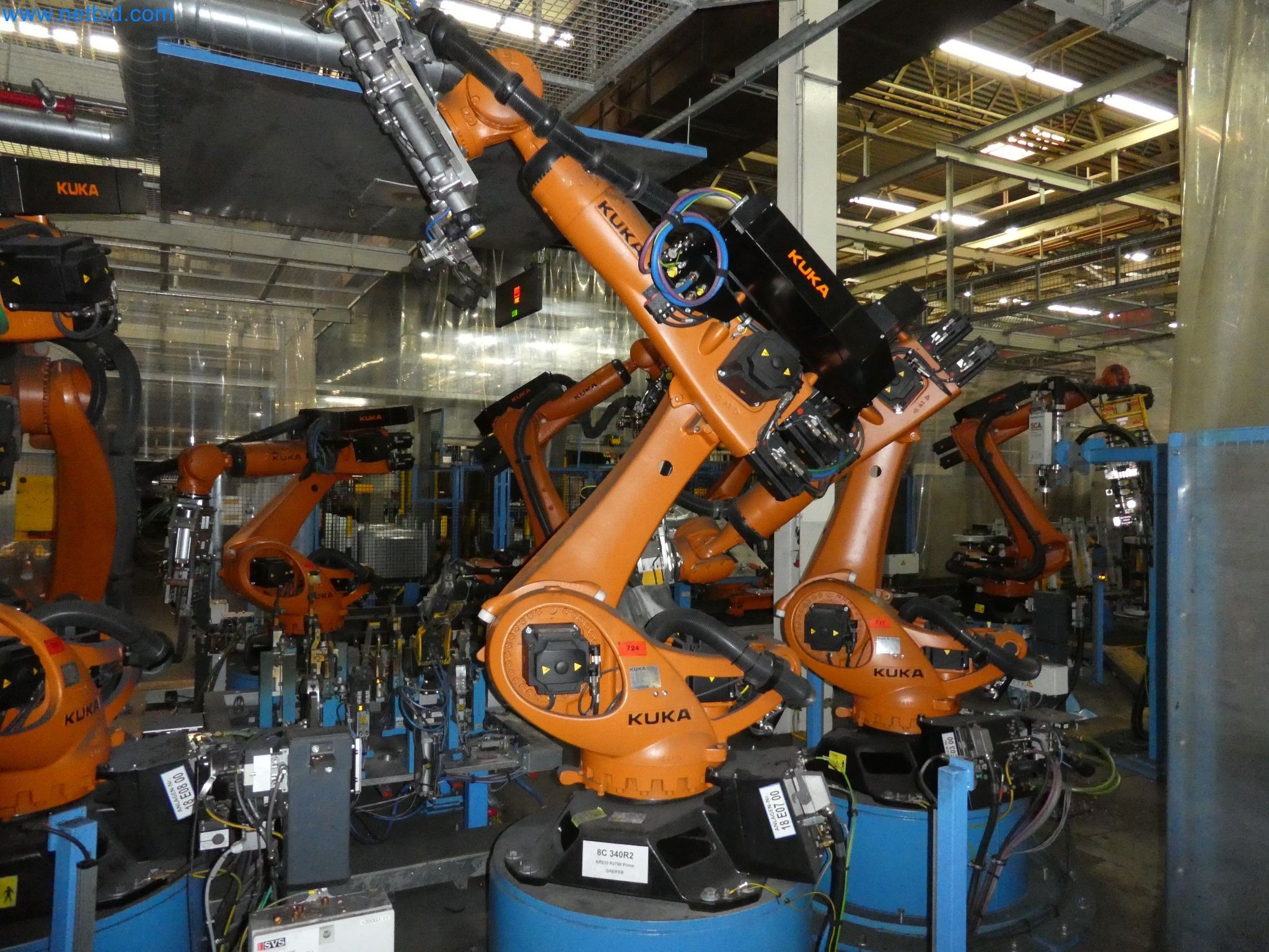 Robots, welding equipment and assembly accessories from the automotive industry-13