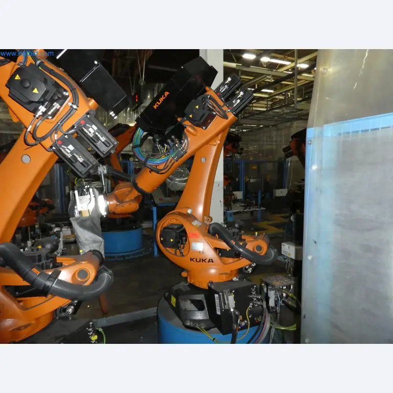 Robots, welding equipment and assembly accessories from the automotive industry-2