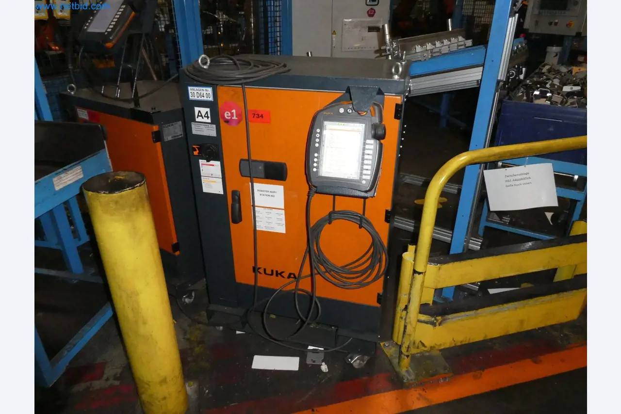 Robots, welding equipment and assembly accessories from the automotive industry-30