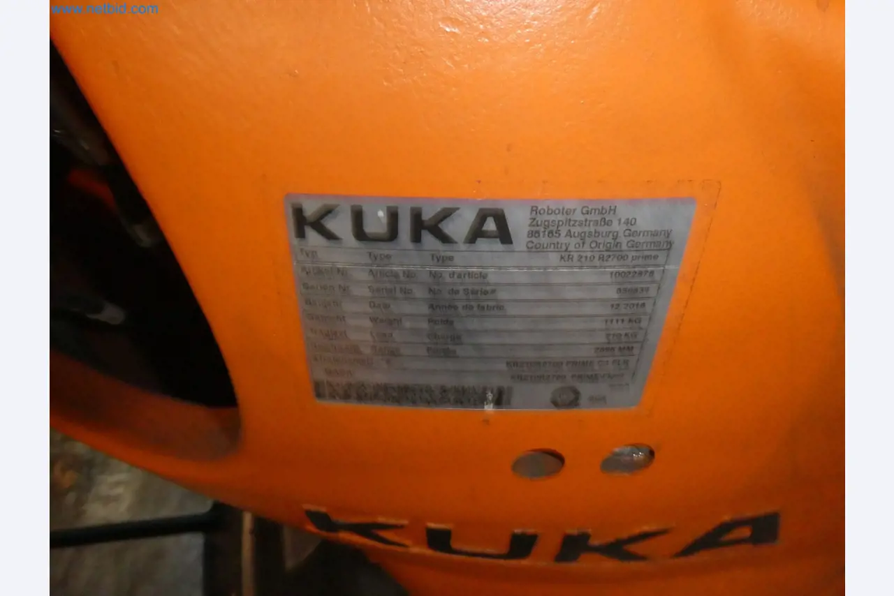 Robots, welding equipment and assembly accessories from the automotive industry-50