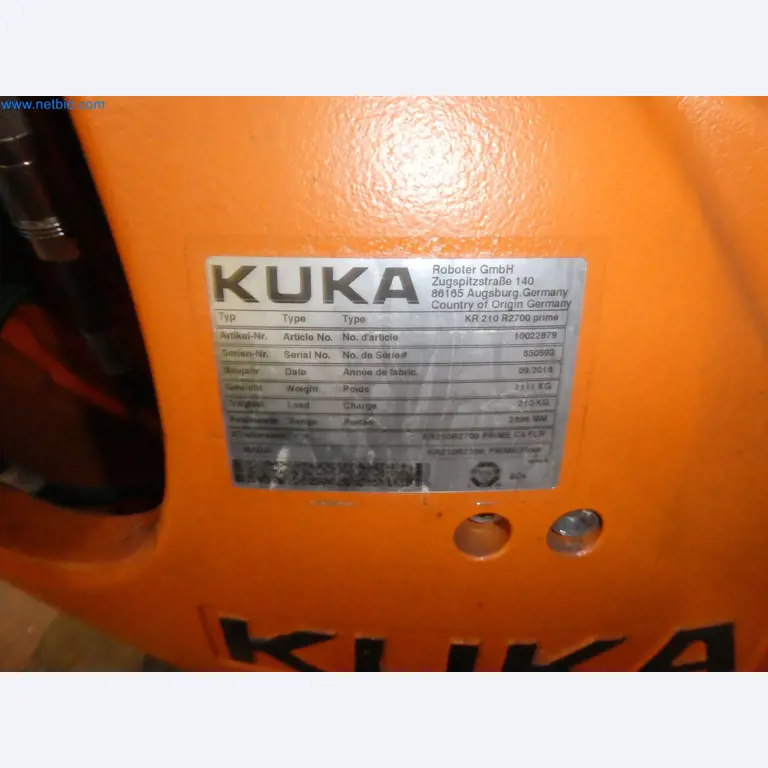 Robots, welding equipment and assembly accessories from the automotive industry-57