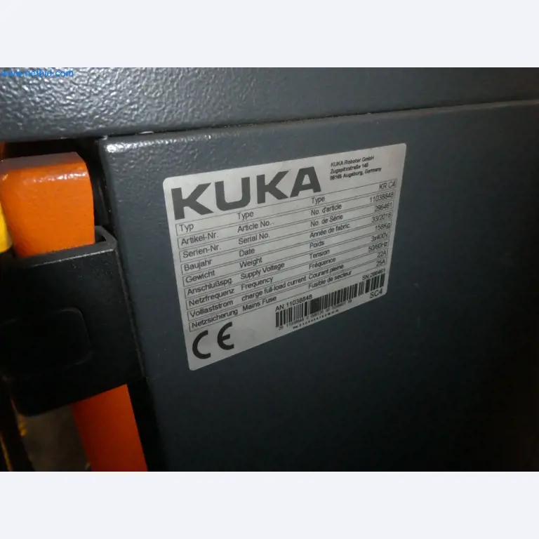 Robots, welding equipment and assembly accessories from the automotive industry-58