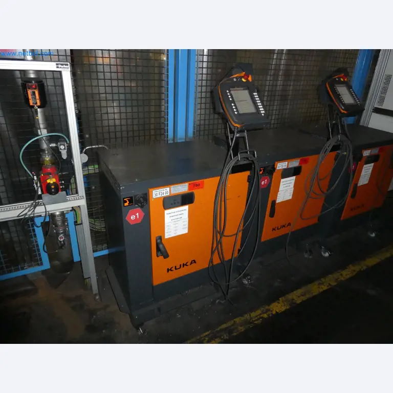 Robots, welding equipment and assembly accessories from the automotive industry-60