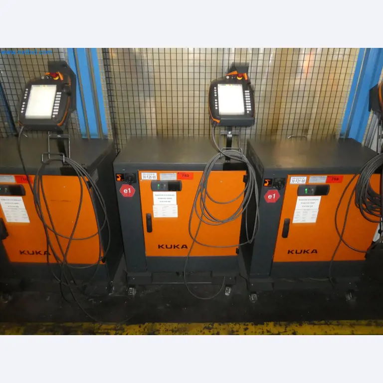 Robots, welding equipment and assembly accessories from the automotive industry-61