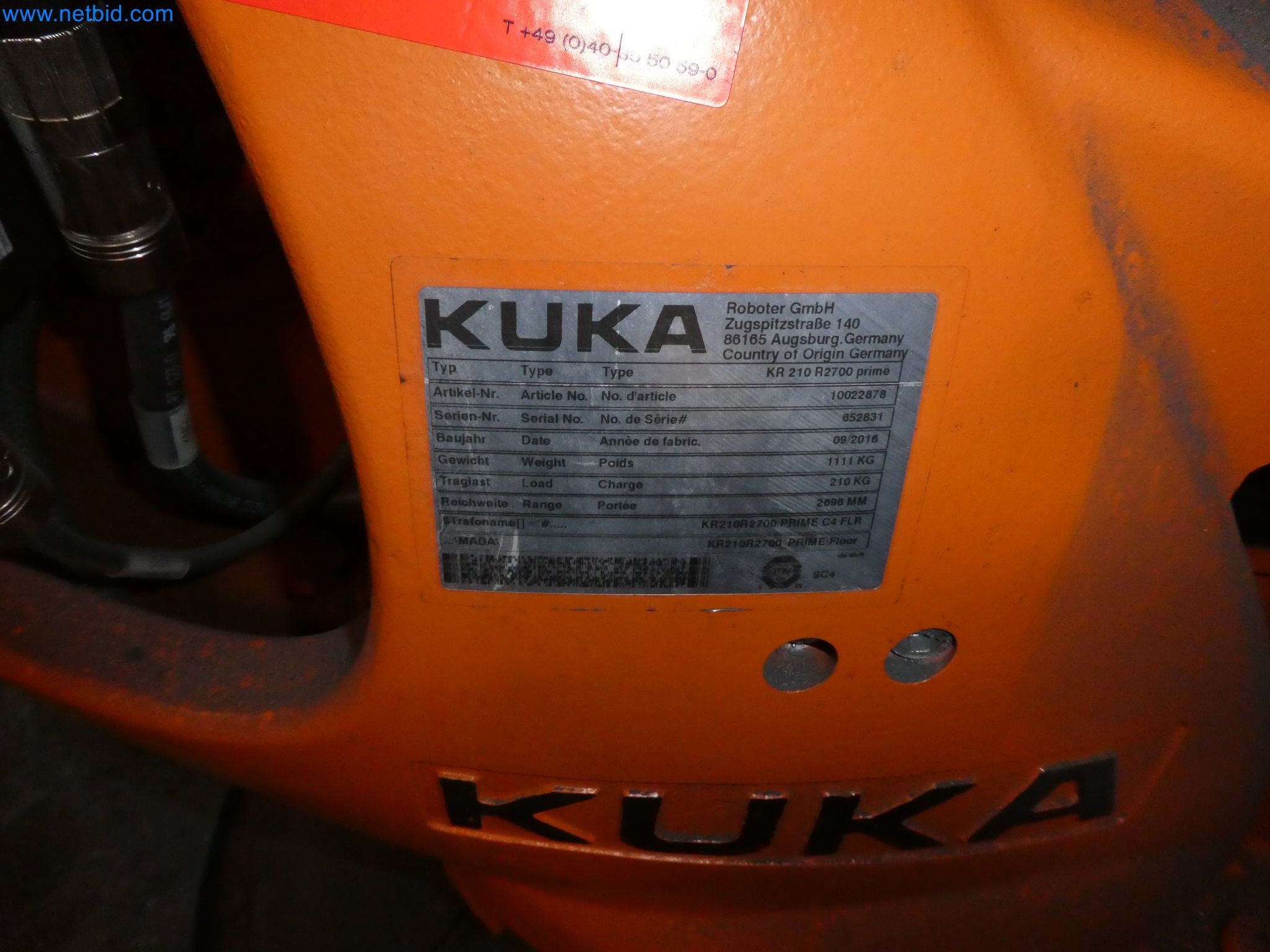 Robots, welding equipment and assembly accessories from the automotive industry-69