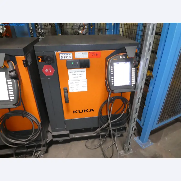 Robots, welding equipment and assembly accessories from the automotive industry-6