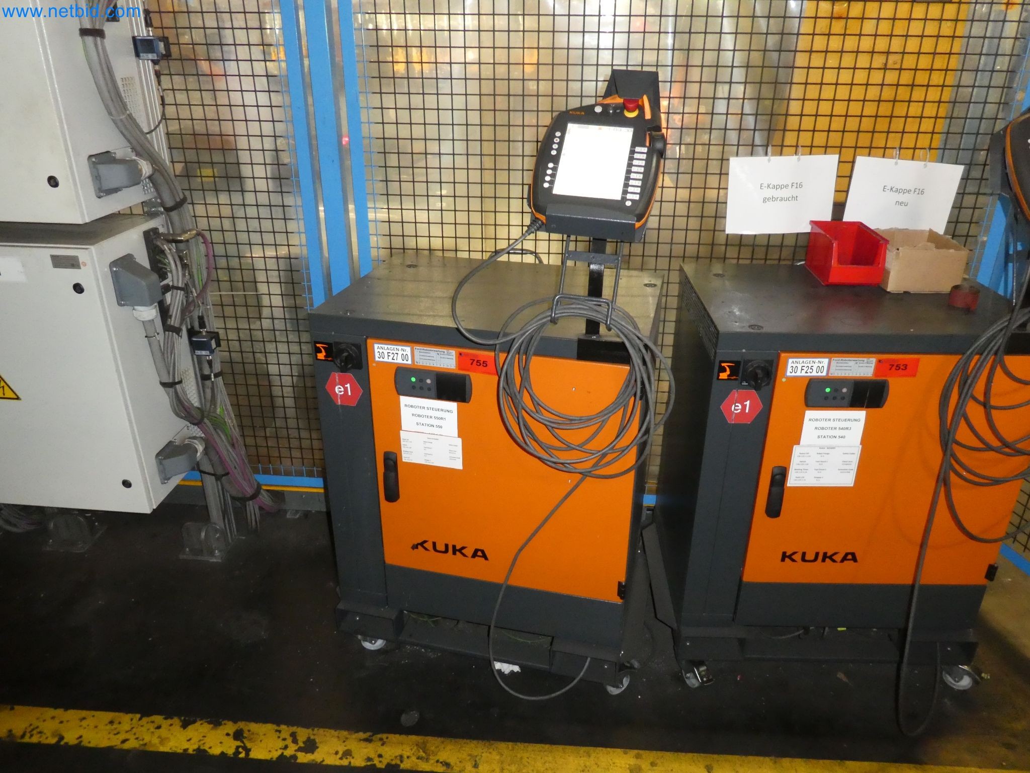 Robots, welding equipment and assembly accessories from the automotive industry-71