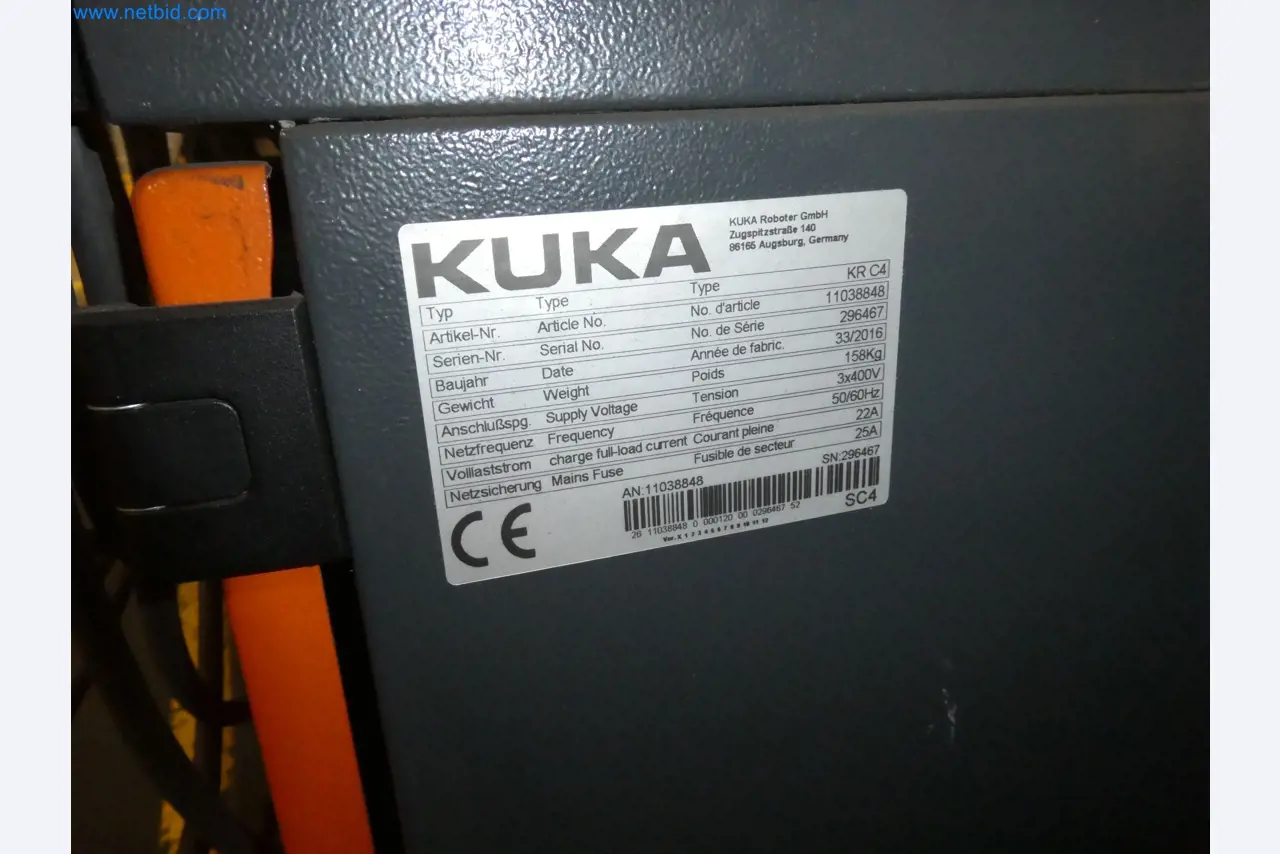 Robots, welding equipment and assembly accessories from the automotive industry-72