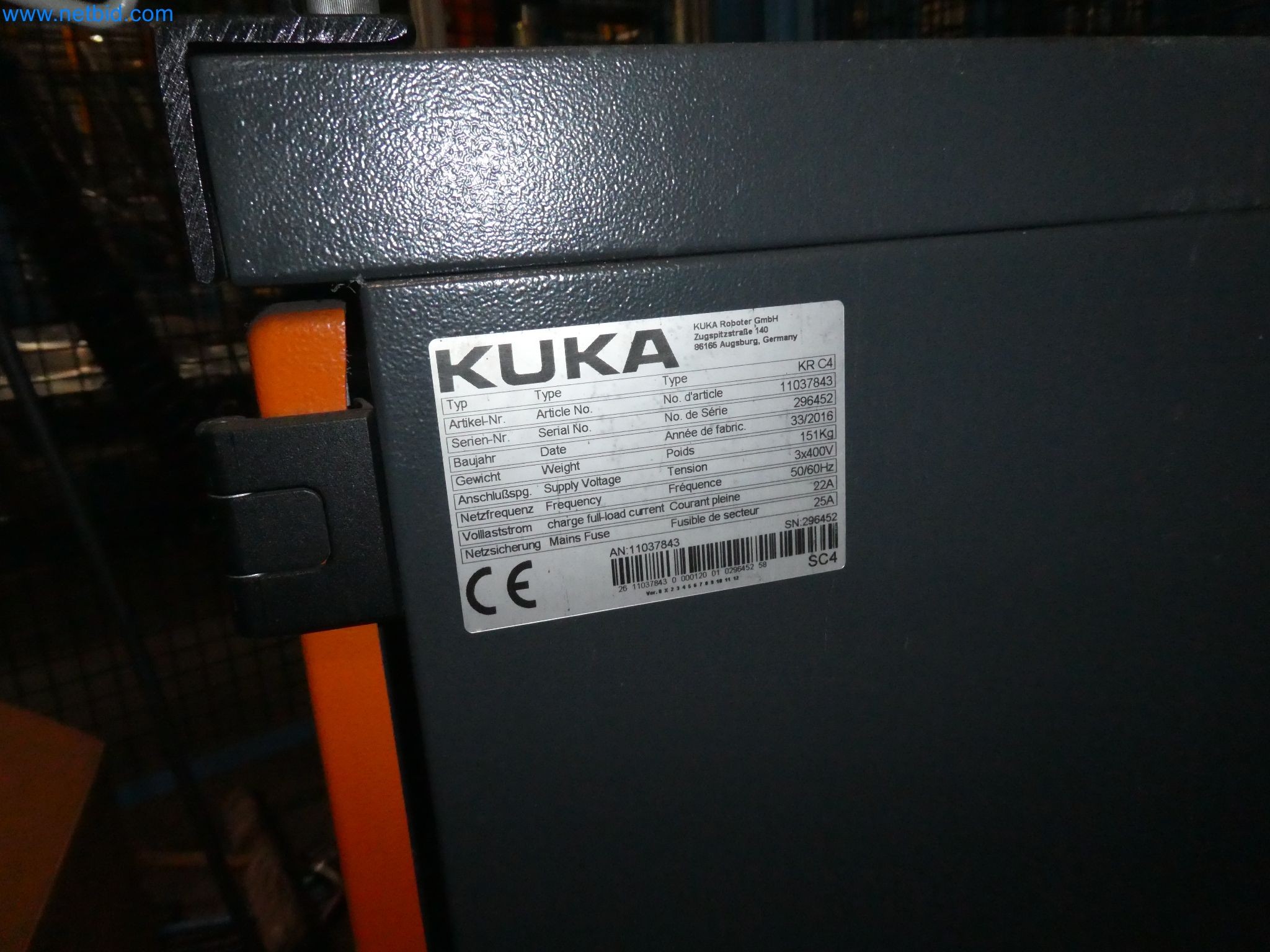 Robots, welding equipment and assembly accessories from the automotive industry-73