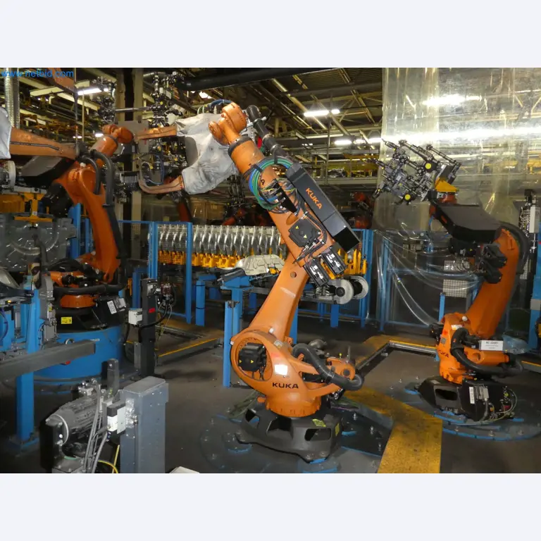 Robots, welding equipment and assembly accessories from the automotive industry-74