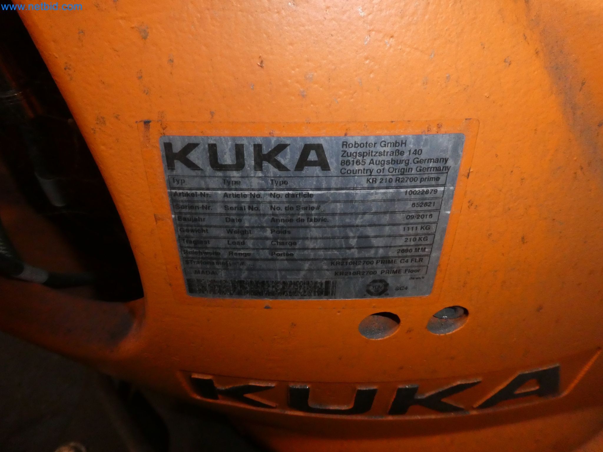 Robots, welding equipment and assembly accessories from the automotive industry-75