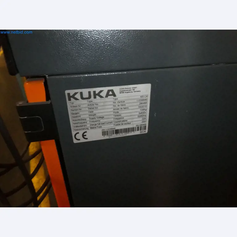 Robots, welding equipment and assembly accessories from the automotive industry-78