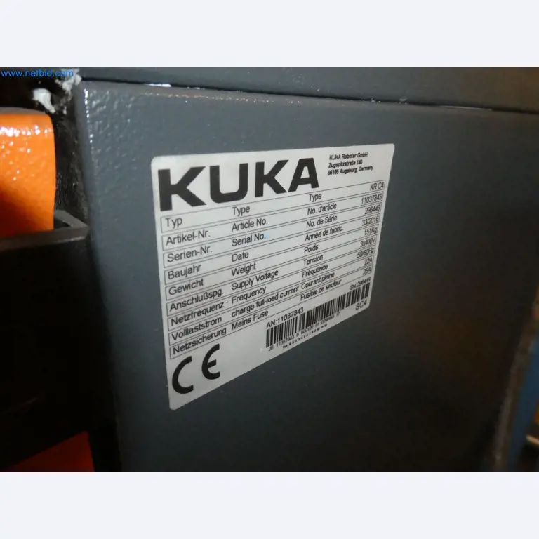 Robots, welding equipment and assembly accessories from the automotive industry-7