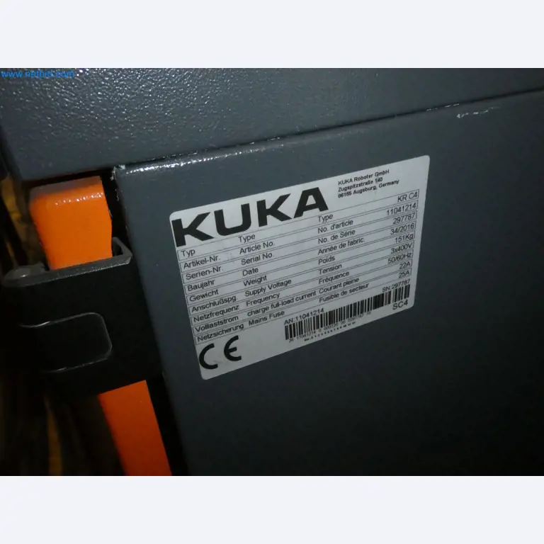 Robots, welding equipment and assembly accessories from the automotive industry-82