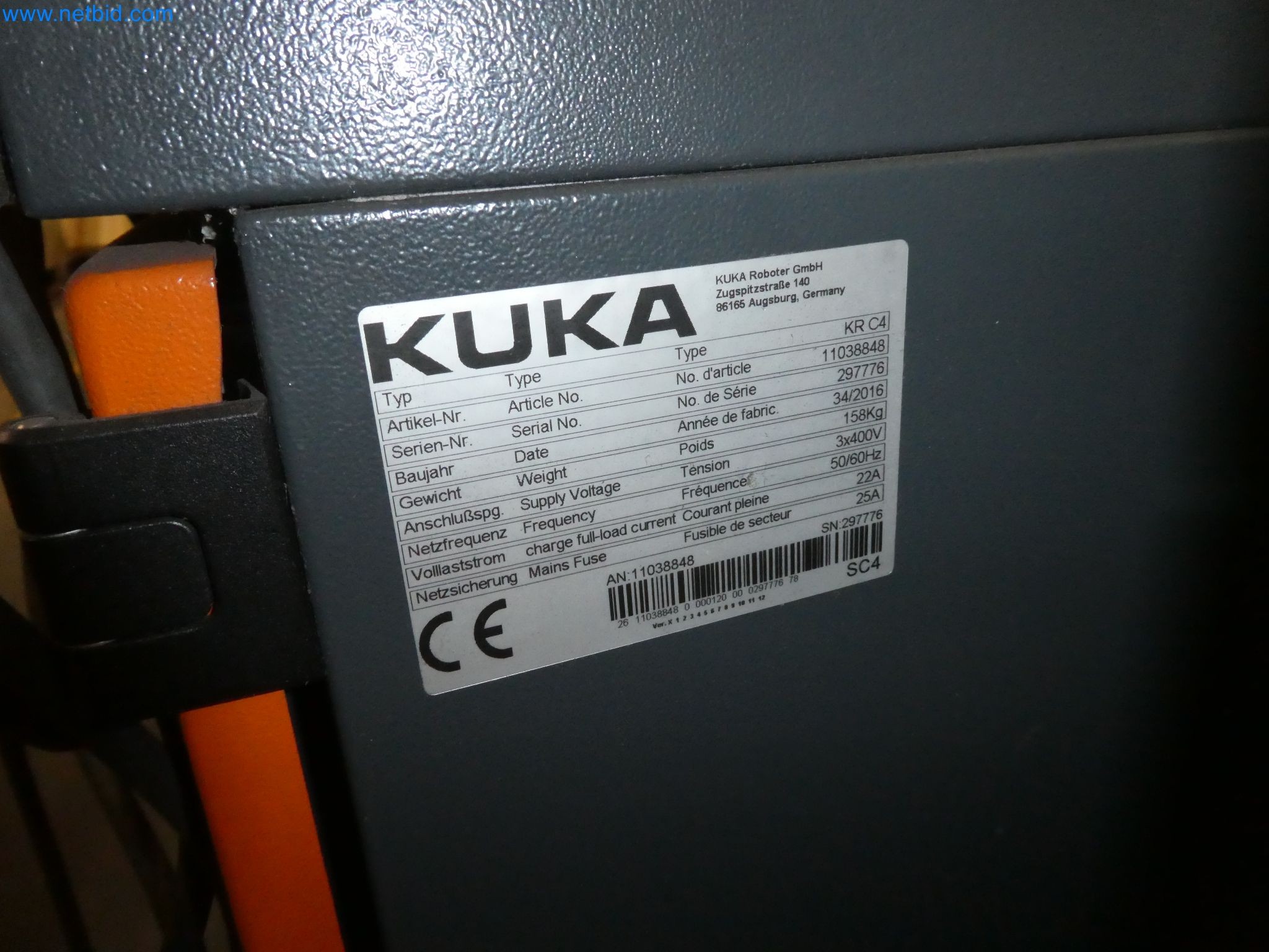 Robots, welding equipment and assembly accessories from the automotive industry-86