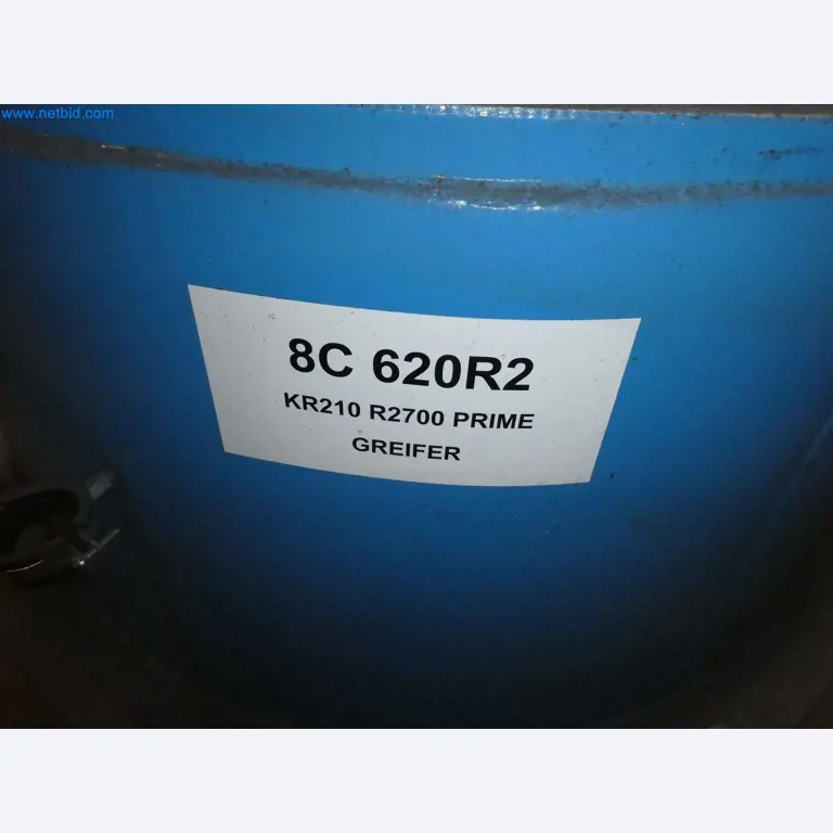 Robots, welding equipment and assembly accessories from the automotive industry-87