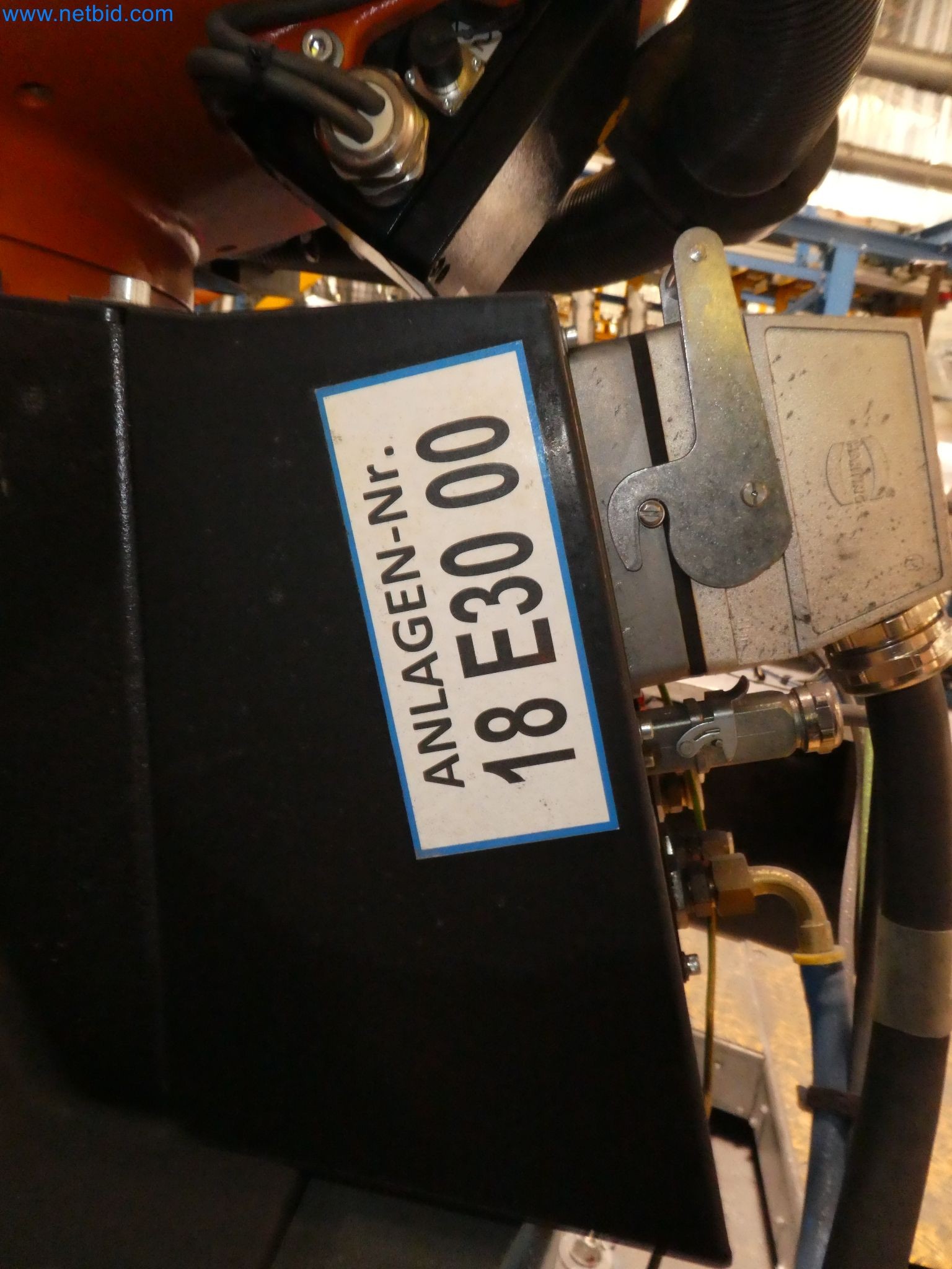 Robots, welding equipment and assembly accessories from the automotive industry-88