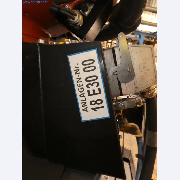 Robots, welding equipment and assembly accessories from the automotive industry-88