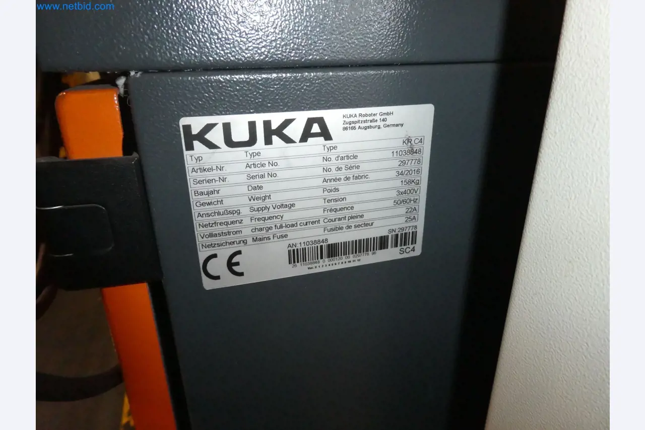 Robots, welding equipment and assembly accessories from the automotive industry-94