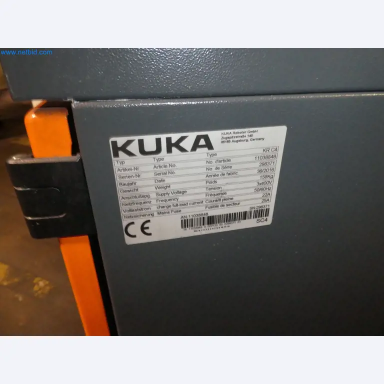 Robots, welding equipment and assembly accessories from the automotive industry-104