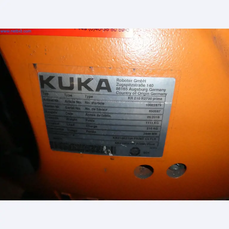 Robots, welding equipment and assembly accessories from the automotive industry-10